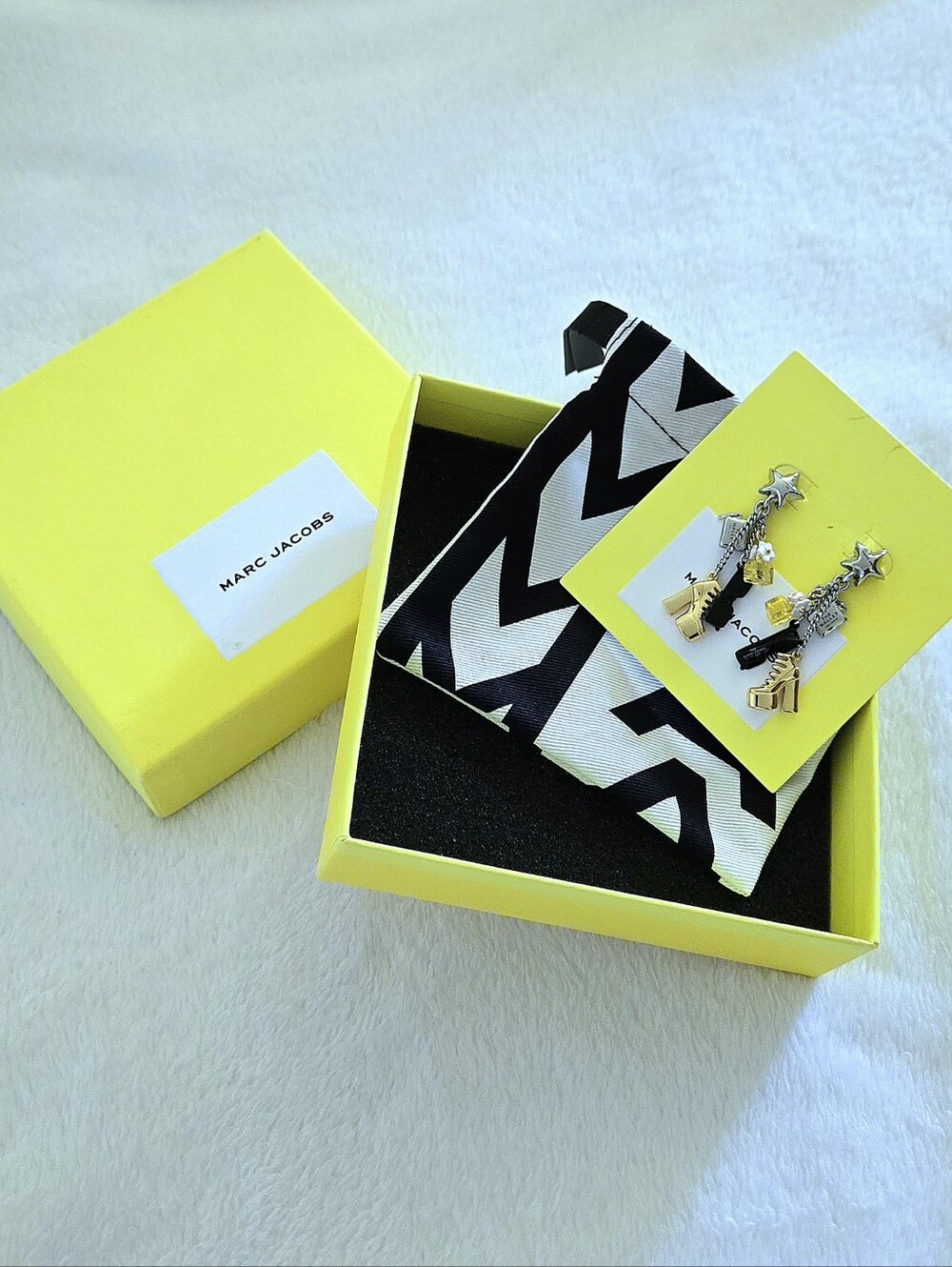 Marc Jacobs Dangling Charms Earrings - NWT - Picture 15 of 16